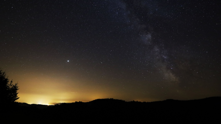 Le ciel du Morvan au Haut-Folin / Photo par Emmanuel Clerc