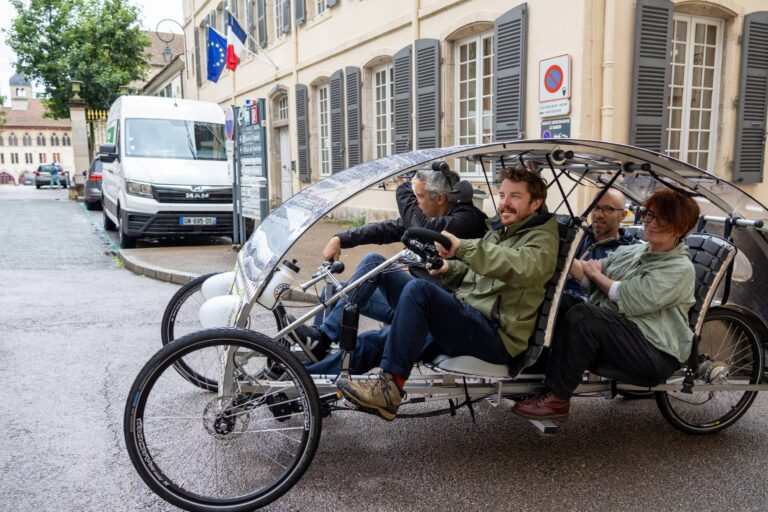 Le cyclospace dans les rues de Cluny / Photo par Nicolas Trüb
