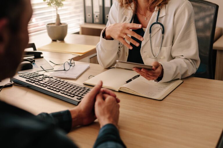 En Australie, 25 % des médecins sont formés spécifiquement à l’exercice en zone rurale / Adobe Stock