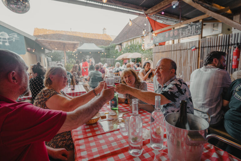 La guinguette de la boucherie de Bouhy est ouverte les jeudis, vendredis et samedis soir - Photos Romain Liger pour Koikispass