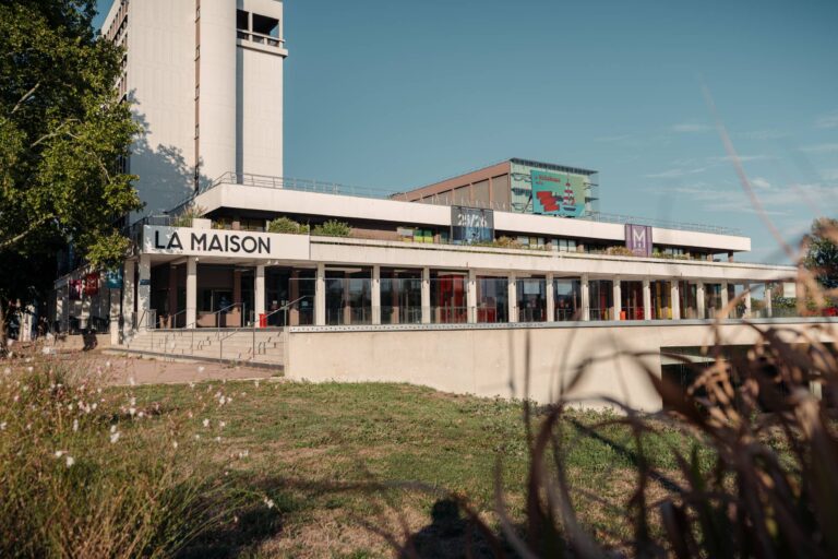 La Maison propose tout au long de l’année une programmation hors les murs dans toute la Nièvre / Photo par Romain Liger pour Koikispass