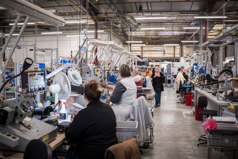 TCT compte 74 salariés, dont 46 femmes et 28 hommes, auxquels il faut ajouter une vingtaine d’intérimaires / Photo par Clément Millot