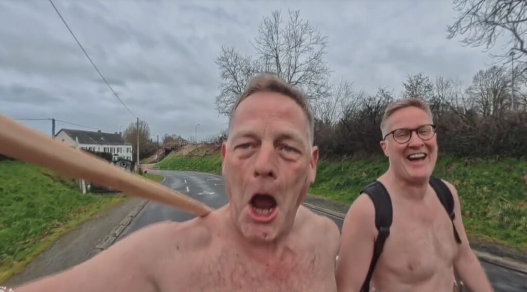 Les Nivernais Ronald Lips et Peter Heidbuchel ont eu les honneurs de l'émission Nus et culottés sur France 5 / DR