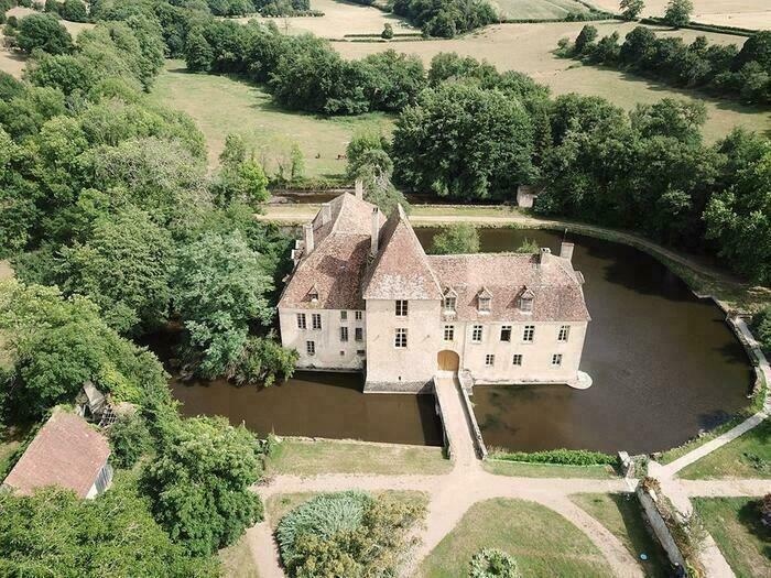 Le château de Lantilly à Cervon / Photo par château de Lantilly